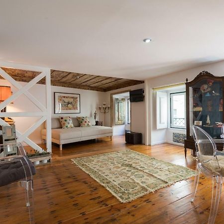 Charming Apartment Travessa Do Alcaide Lisboa Ngoại thất bức ảnh