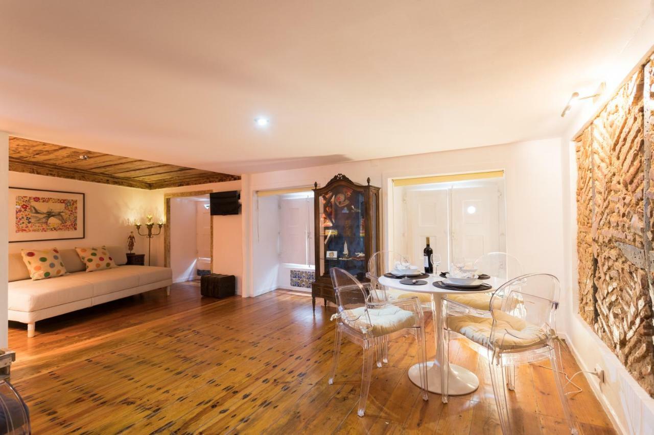 Charming Apartment Travessa Do Alcaide Lisboa Ngoại thất bức ảnh