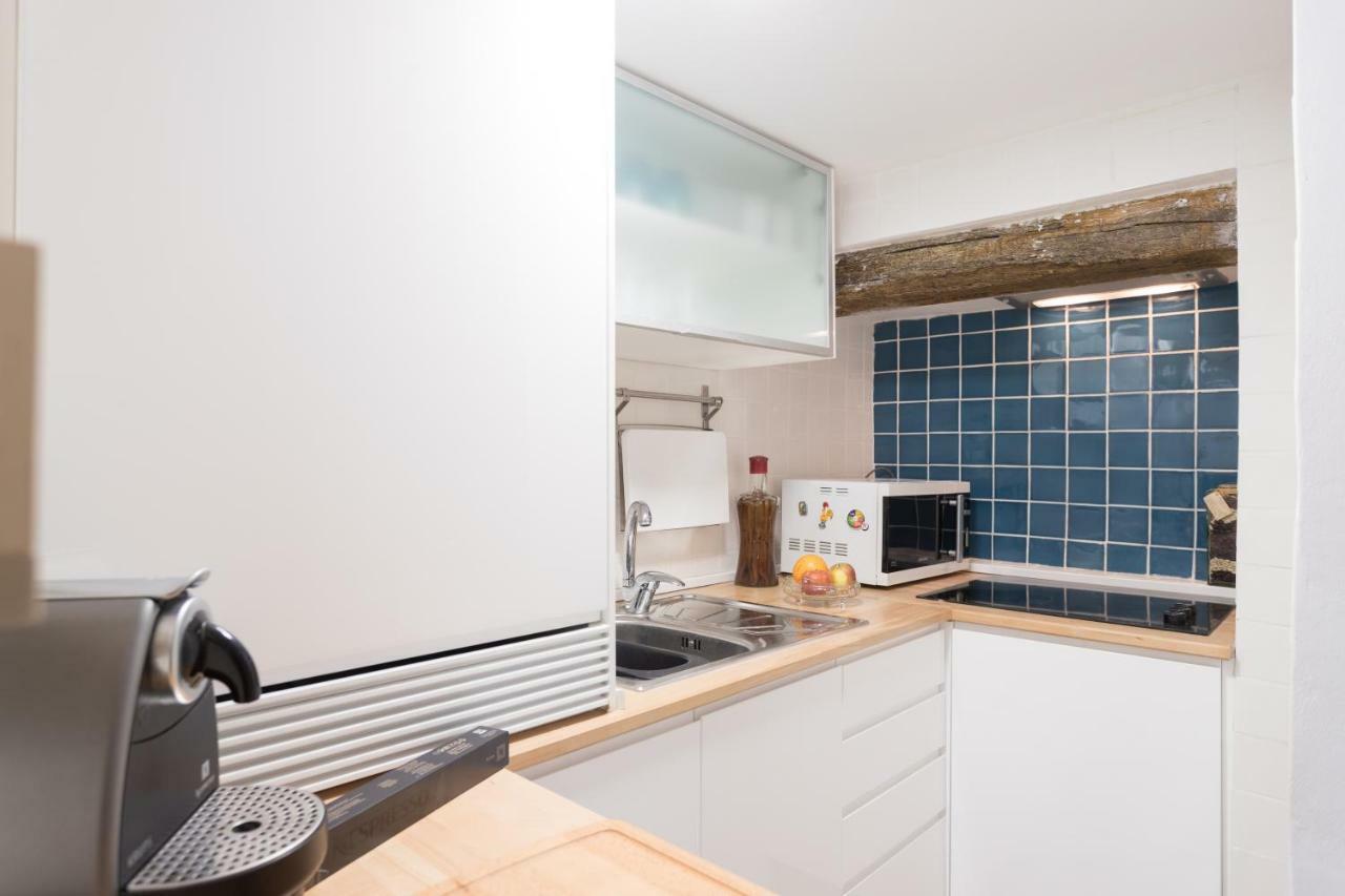 Charming Apartment Travessa Do Alcaide Lisboa Ngoại thất bức ảnh