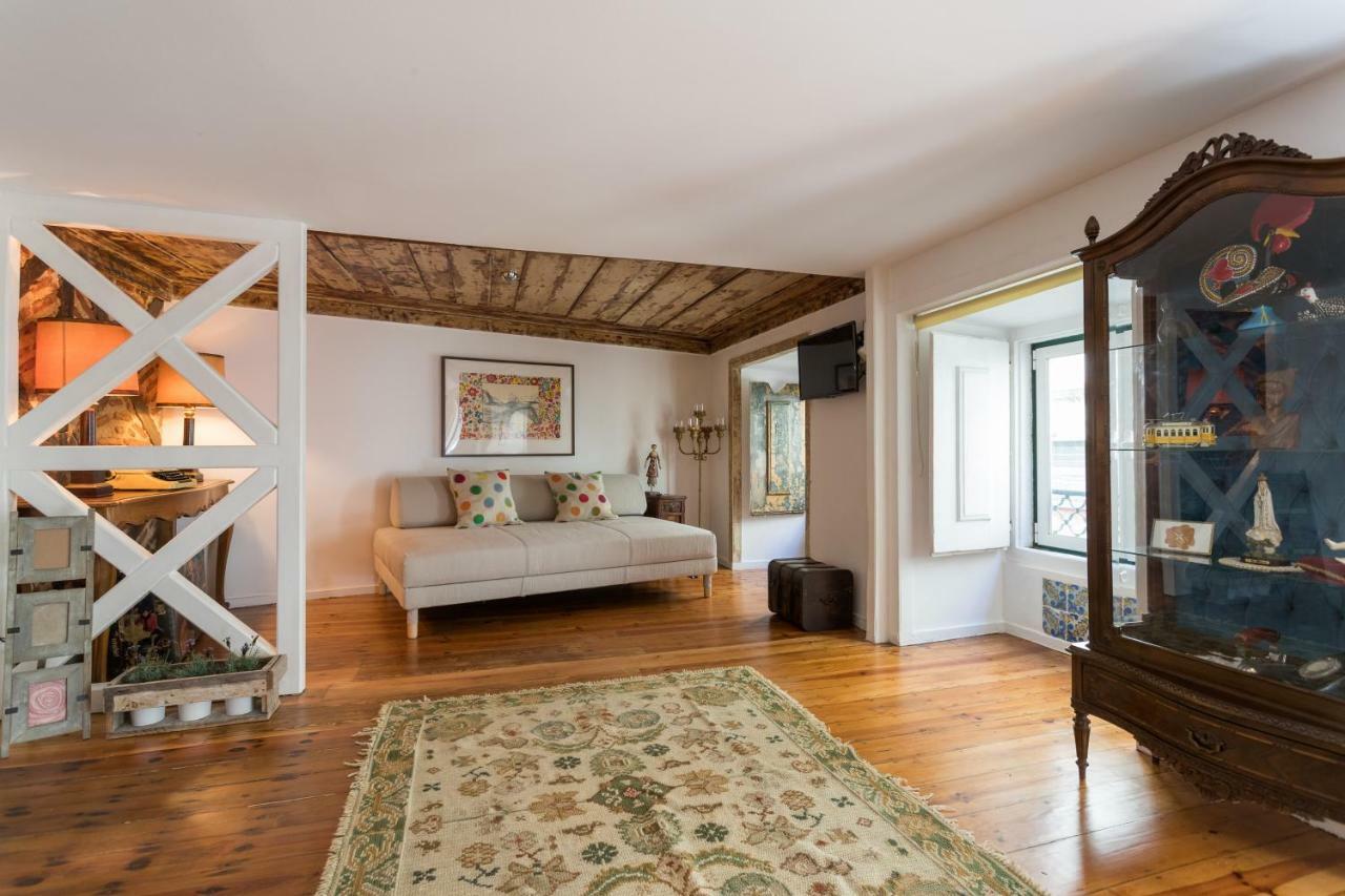 Charming Apartment Travessa Do Alcaide Lisboa Ngoại thất bức ảnh